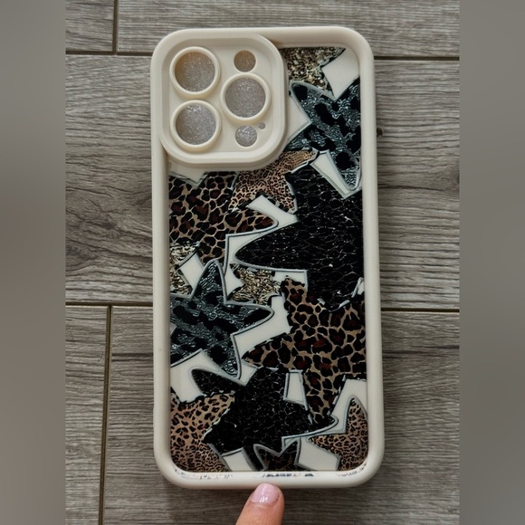 iPhone 15 Pro Max Brand New Case with Lens Cover Animal Print Y2K Stars - Picture 3 of 4